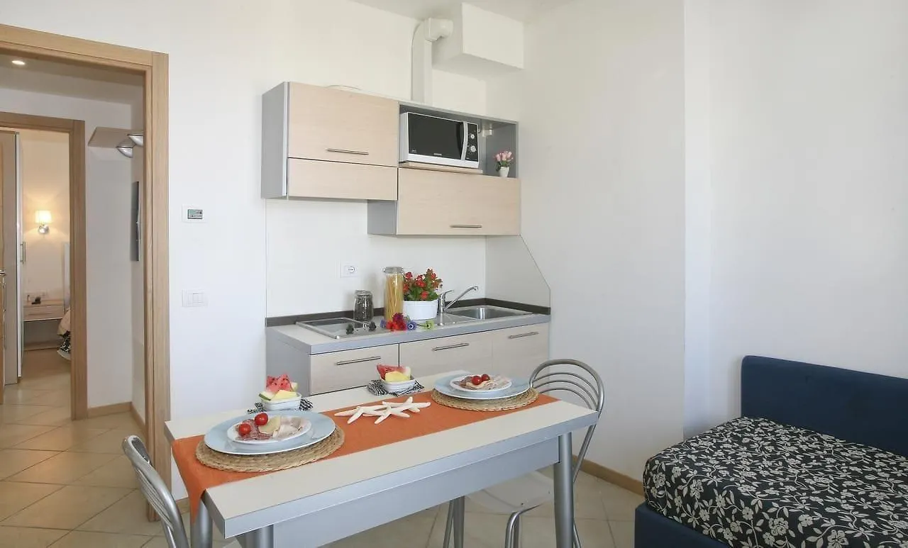 Residence T2 Rimini 0*,