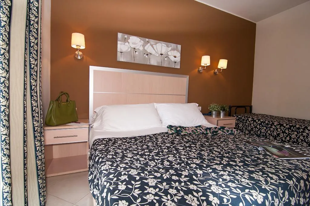Residence T2 Rimini 0*,  Italie